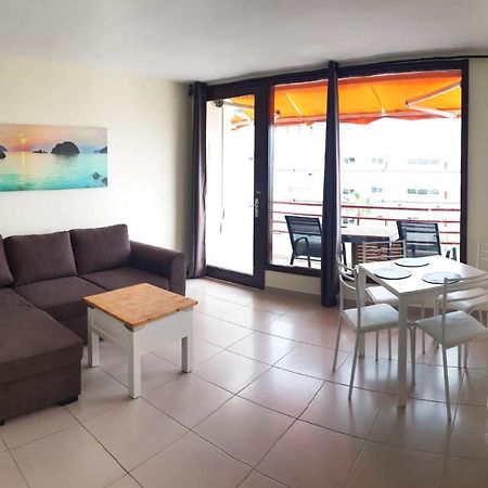 Seaview Apartment Near The Beach Плая-де-лас-Америкас Экстерьер фото