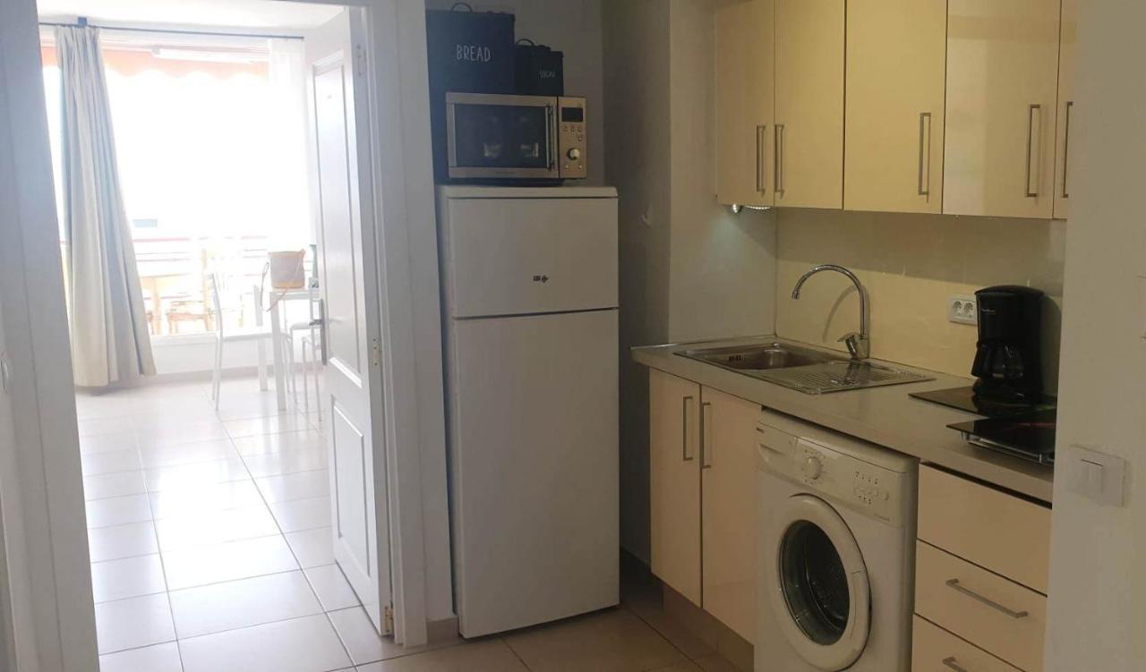 Seaview Apartment Near The Beach Плая-де-лас-Америкас Экстерьер фото